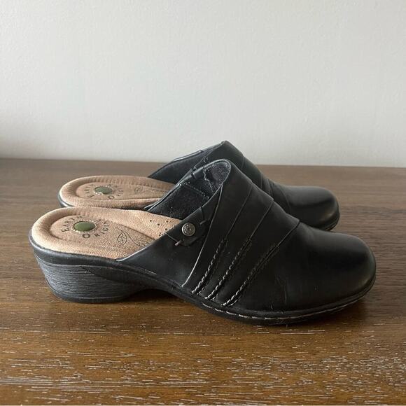 Earth Origins Woman’s Ginger Black Leather Comfort Clogs- Size 8M - Picture 2 of 8